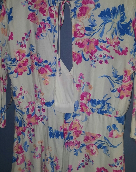 NWT Romantic Floral Romper - Picture 5 of 8